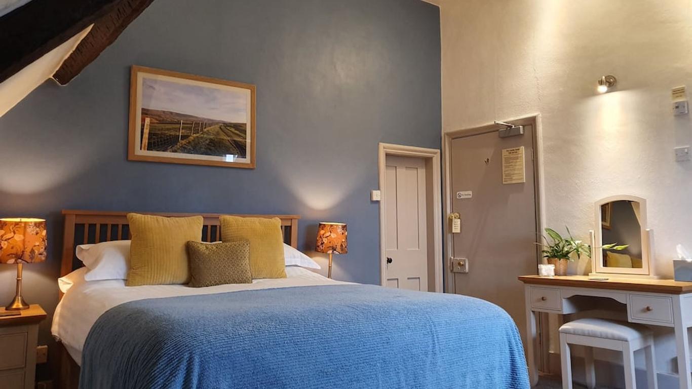 ذا كاسل هوتل