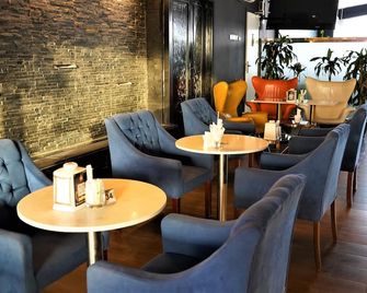 Golden Night Hotel - Nejran - Lounge