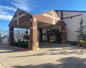 SureStay Plus by Best Western Edmond - Edmond - Edifici