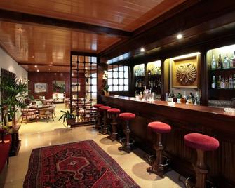 Hotel & Spa El Castell De Ciutat - La Seu d'Urgell - Bar