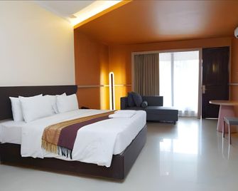 بي دي آي تاون هاوس هوتل آند ريزيدنس باليكبابان - باليكبابان - غرفة نوم