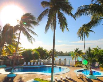 Hotel Gran Palmeiras - Playa de Chachalacas - Pool