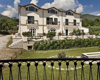 Hotel Villa Rizzo Resort & Spa - San Cipriano Picentino - Gebäude