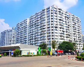 Popular Condo by Jintana - Pak Kret - Gebäude