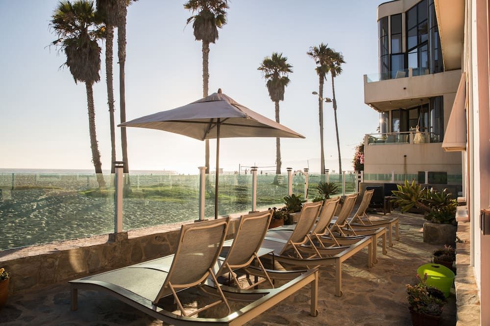 Venice on the Beach Hotel