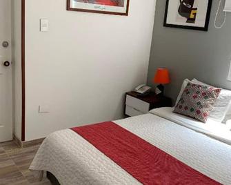 Hotel Maceo 55 - Colonial Inn - Bogotá - Bedroom
