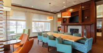 Hilton Garden Inn Chicago/Midway Airport - Bedford Park - Area lounge