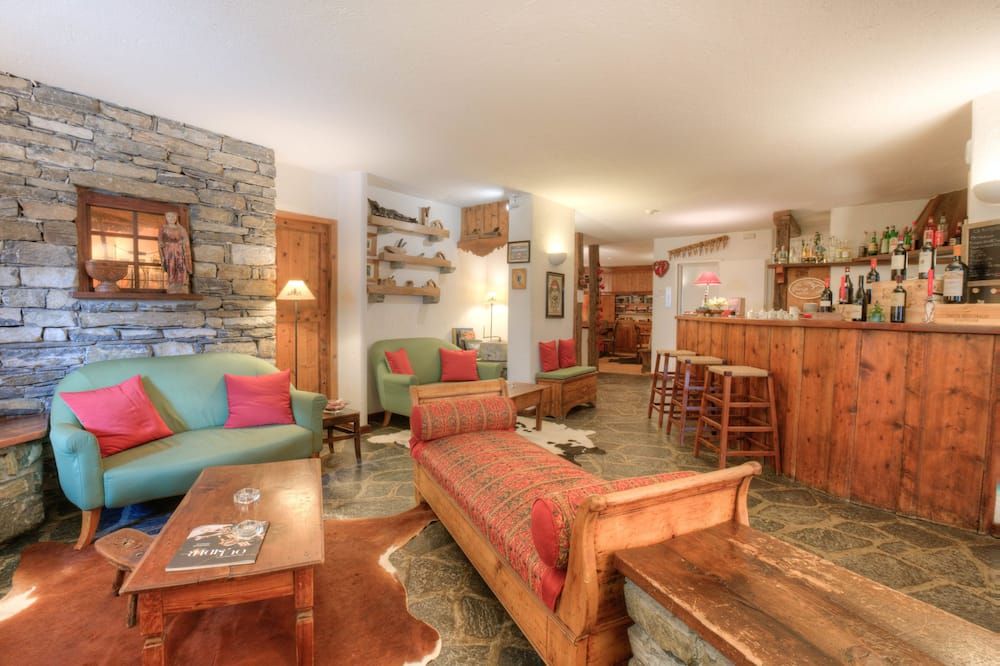 هوتل لا جرانج - أنيمال شيك هوتل - كورمايور - غرفة معيشة