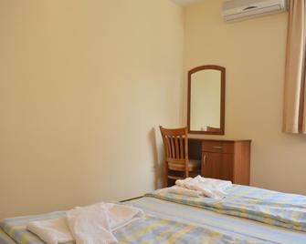 Family hotel Neptun - Lozenets - Lozenets - Dormitor