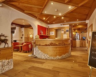 Hotel Seefelderhof - Seefeld - Front desk