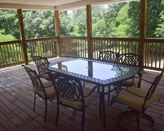 Lakefront - Lake Barkley Vacation Home - Kuttawa - Balkon