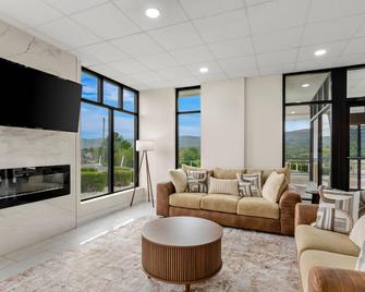 Quality Inn & Suites - Wytheville - Lobby