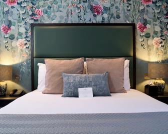 The Residence at the Mandolay - Guildford - Bedroom
