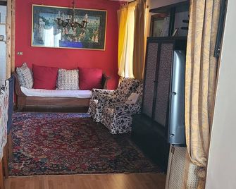 B&B Ma Maison - Govone - Вітальня