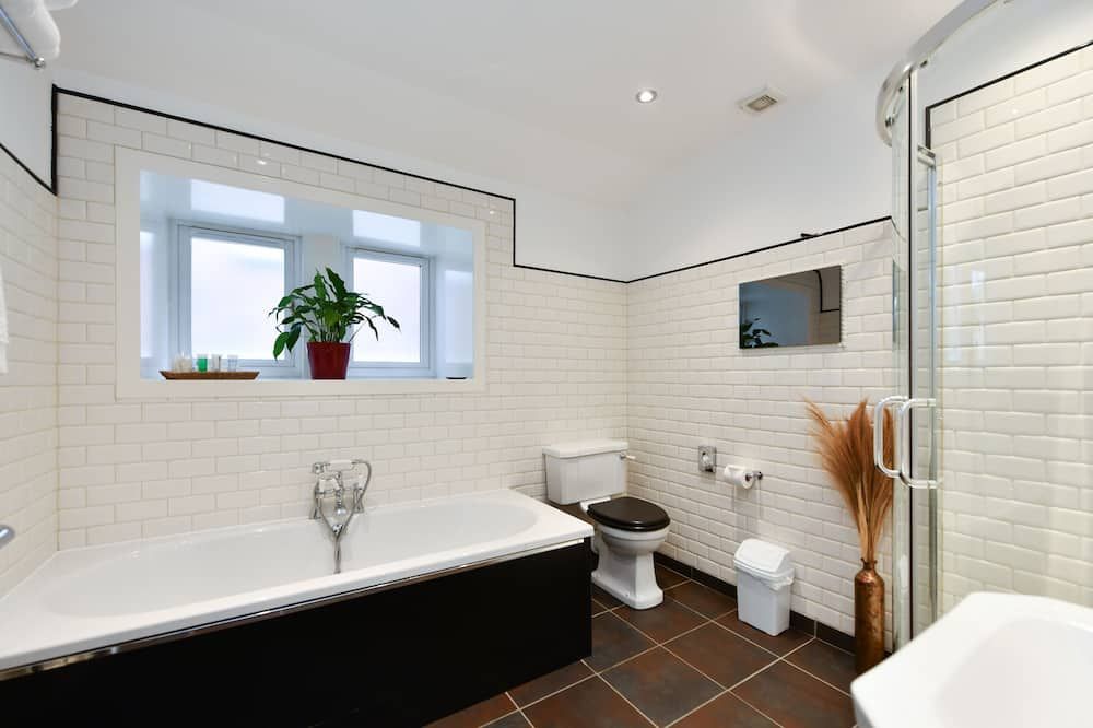 The Townhouse - Ayr - Bad