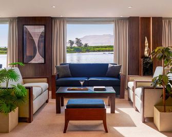 MÖvenpick Ms Royal Lily Nile Cruise - Luxor - Living room
