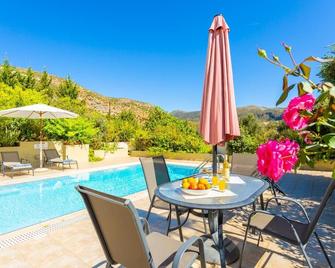 Villa Fedra - Poros - Piscina