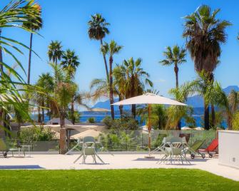 Palm Beach Resort - Arbatax - Patio