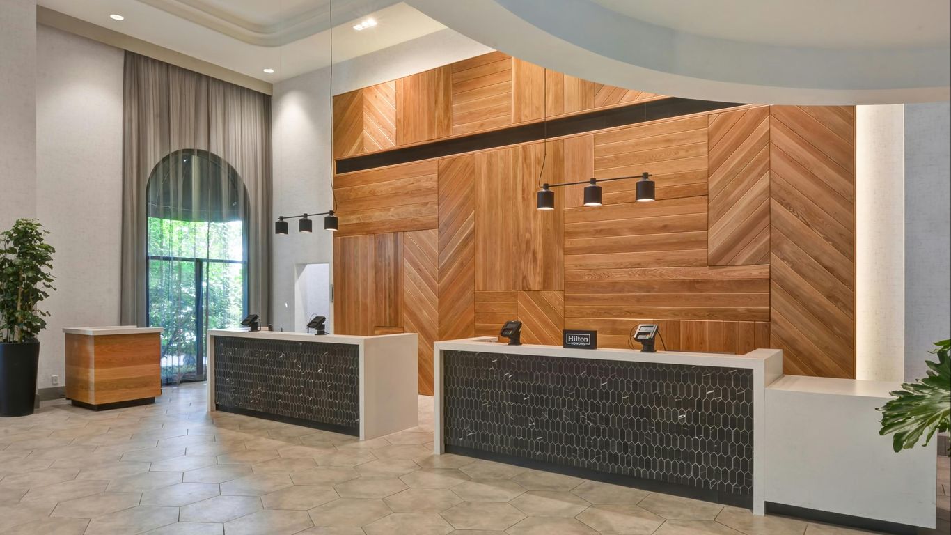 Embassy Suites by Hilton Minneapolis Airport