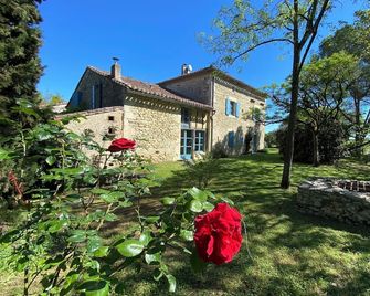 Le Clos Pastel Chambres D'hôtes Et Son Studio Suite - Adultes Only - Laparrouquial
