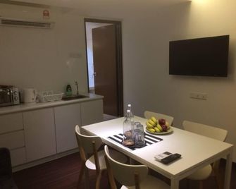 Coffea Garden Cafe & stay - Malacca - Dining room