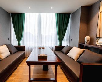 Mianyang Diqin Hotel (Nanjiao Airport) - Mianyang - Living room