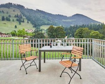 Altes Pächterhaus by Interhome - Hasle - Balcón