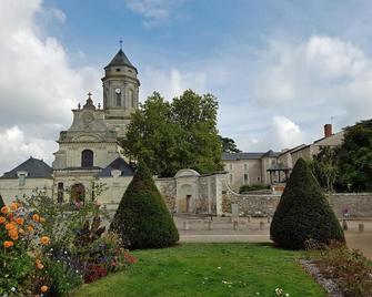 Chambres d'hôtes Les 3 Vallées - Le Mesnil-en-Vallée - Edificio