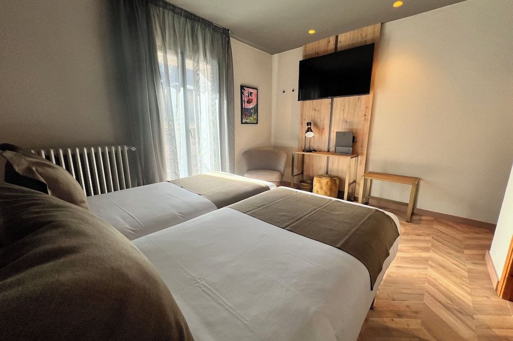Yomo Petit Paris - Encamp - Slaapkamer