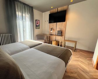 Yomo Petit Paris - Encamp - Slaapkamer