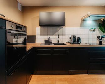 Big Living 3-zimmer-appartement mit Küche - Luga Homes - Karli - Leipzig - Kitchen
