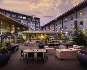 Novotel Auckland Ellerslie - Auckland - Building