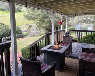 Charming Cottage in Wine Country - Buellton - Balcony