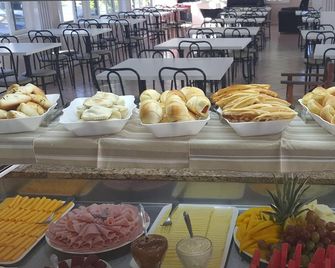 هوتل بوسادا إلها دو مار بومبينياس - بومبينهاس - مطعم