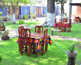 Vicalis Hotel, Villas y Glamping - Teotihuacán de Arista - Binnenhof