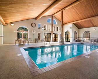 Best Western Golden Spike Inn & Suites - Hill City - Piscine