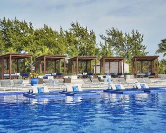 Relaxing Ocean View, 3 Bedroom, Access to Pristine Beach &Outdoor Pool | 2 Rooms - Georgetown - Bazén