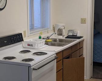 Bar H Motel - Afton - Cocina