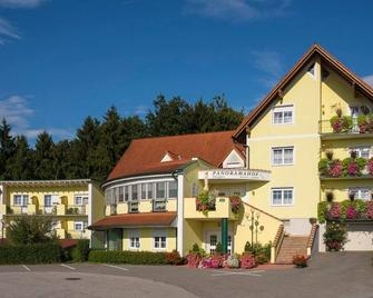 Panoramahof Ziegler - Bad Waltersdorf - Budova