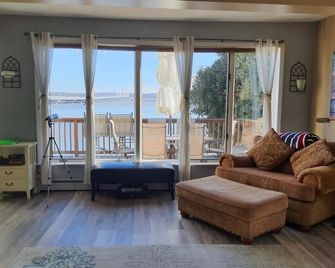 Duplex Waterfront Home - Nyack - Living room