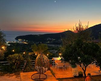Aphrodite's Garden - Himarë - Patio