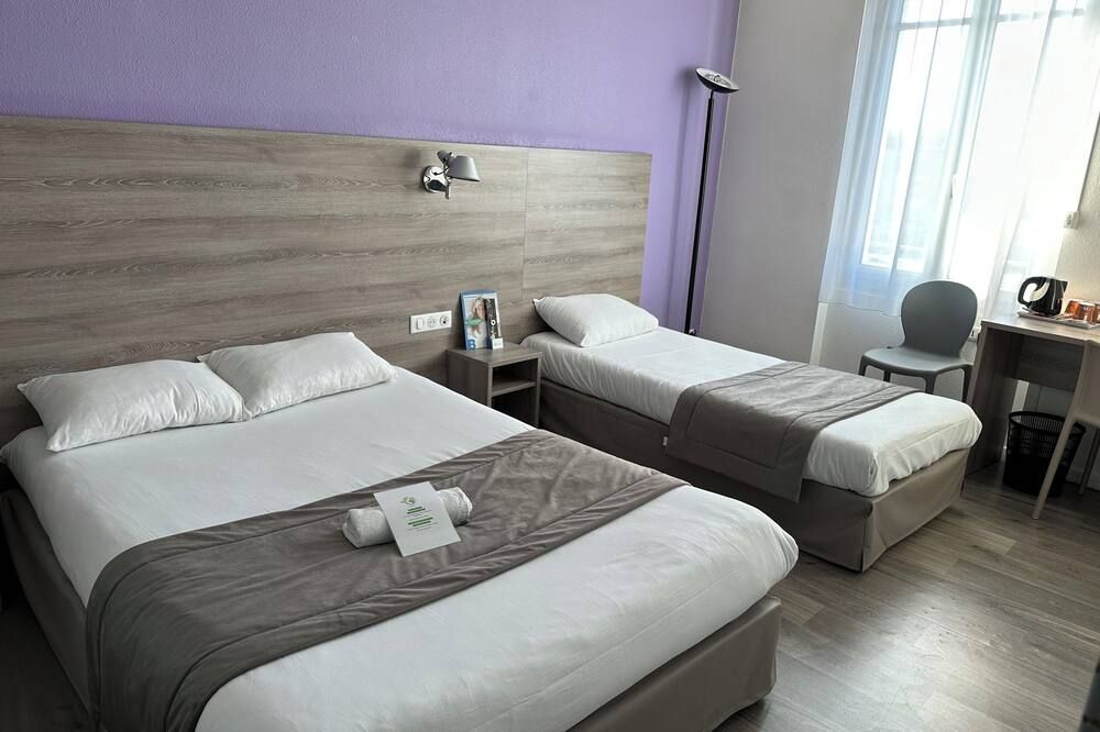 Brit Hotel Confort Nevers Centre Gare thumbnail 2