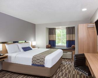 Microtel Inn & Suites by Wyndham Augusta Riverwatch - Augusta - Slaapkamer
