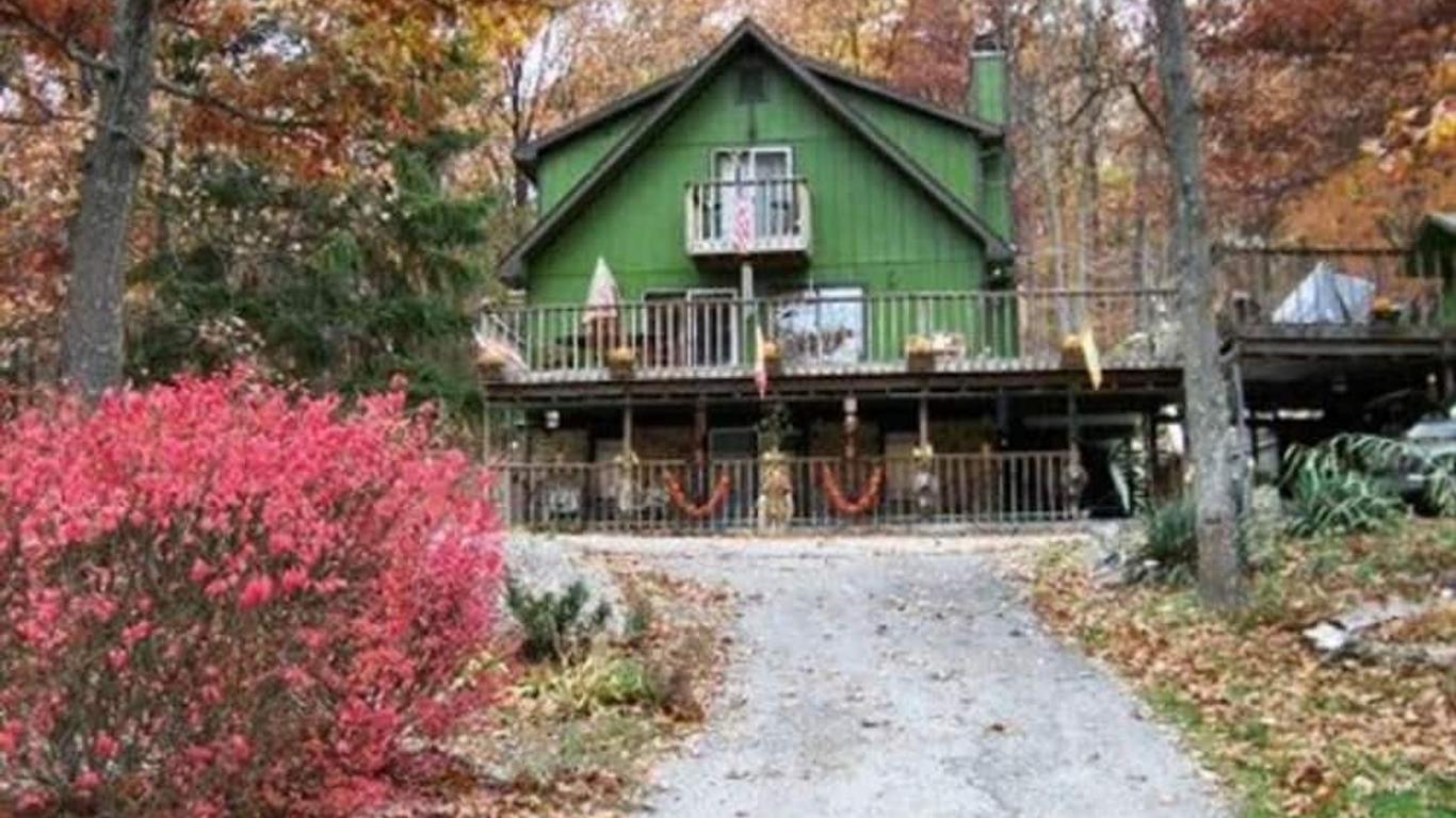 Lil Black Bear Inn