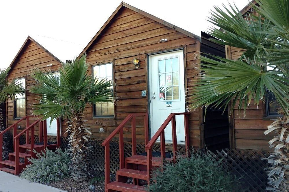 Building view of La Siesta Motel & Rv Resort