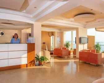 Corfu Maris Hotel - Benitses - Rezeption