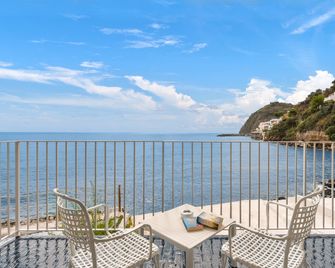 Apollon Club - Ischia - Balcony