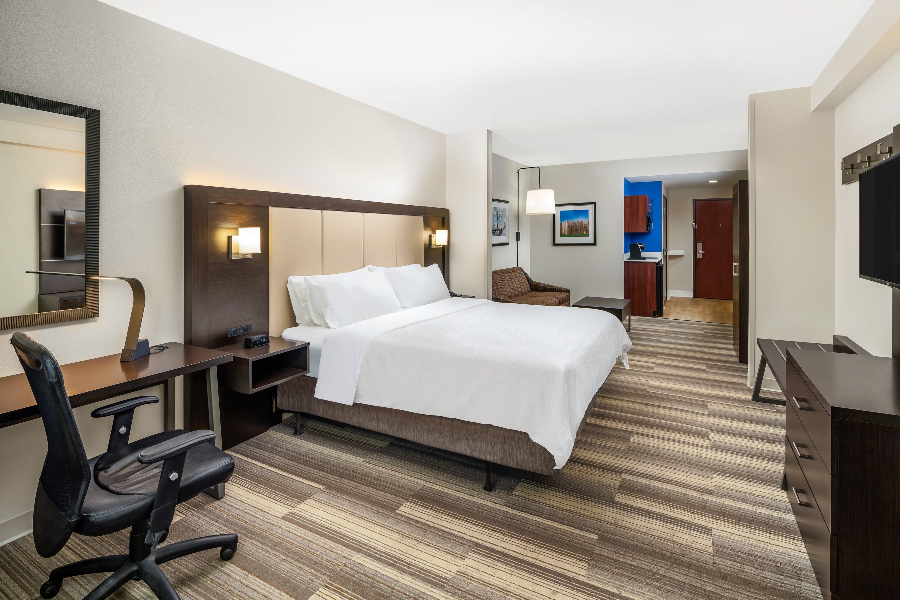 Holiday Inn Express & Suites Florence I-95 @ Hwy 327 By IHG - פלורנס - חדר שינה