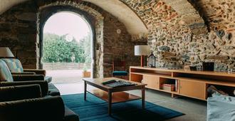 Arcs De Monells - Adults Only - Girona - Living room
