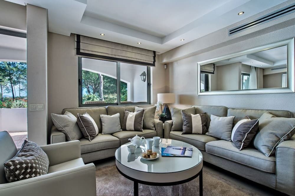Four Seasons Country Club - Almancil - Salon